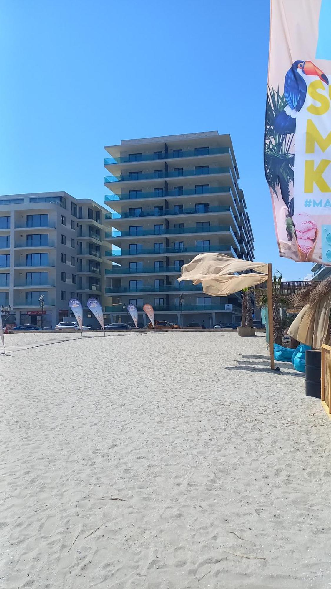 Năvodari Luxury Promenada Apartment - Frontal Beachfront Mamaia Nord מראה חיצוני תמונה
