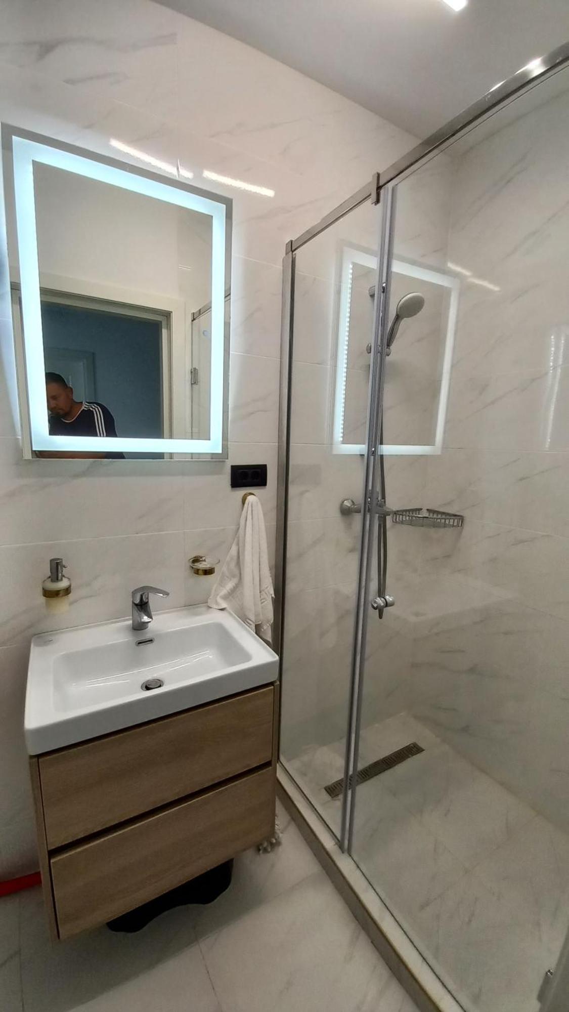 Năvodari Luxury Promenada Apartment - Frontal Beachfront Mamaia Nord מראה חיצוני תמונה