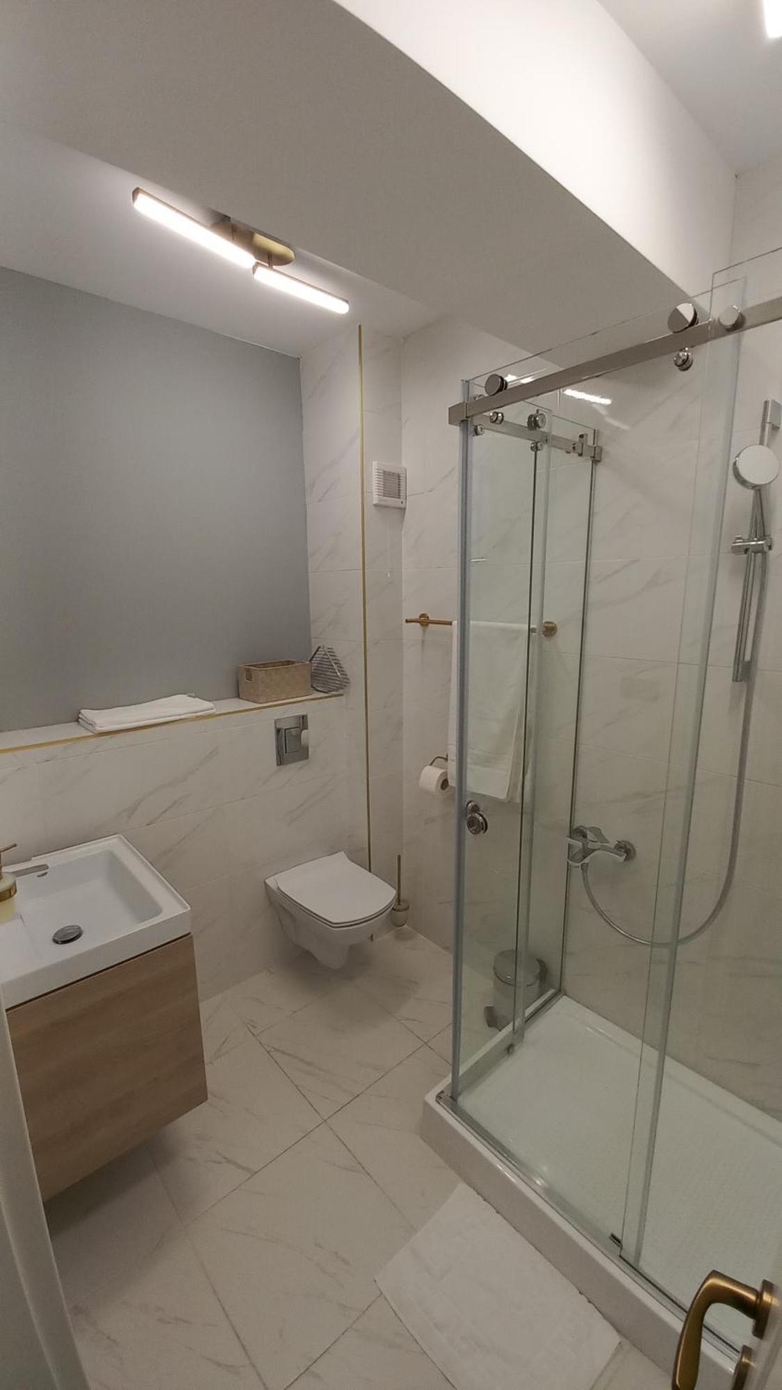 Năvodari Luxury Promenada Apartment - Frontal Beachfront Mamaia Nord מראה חיצוני תמונה